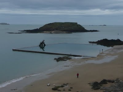 Media_httplh3ggphtcomtbull001sboltcefw5iaaaaaaaac1gjb8kbur3h28s400p1020705jpg_cgdpeywdaivajon