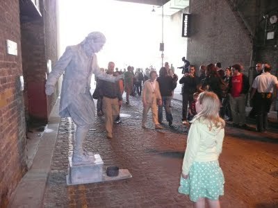 Media_httplh6ggphtcomtbull001scgxy09x4oiaaaaaaaac7uohee4gqse4s400p1020897jpg_nvfblaeasqepiay