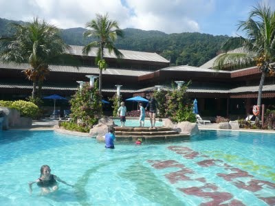 Media_httplh6ggphtcomtbull001sg6zxrxmu2iaaaaaaaad480d4pnkpk7pgs400p1030416jpg_pfkxgfgqubighjv