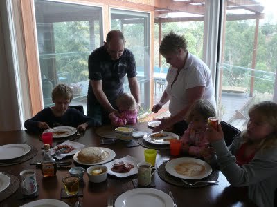 Media_httplh4ggphtcomigzqjwth3c0seq26ar09fiaaaaaaaafsait9lhvkhwlis4002009041620027jpg_aawjcffrbegaqaj