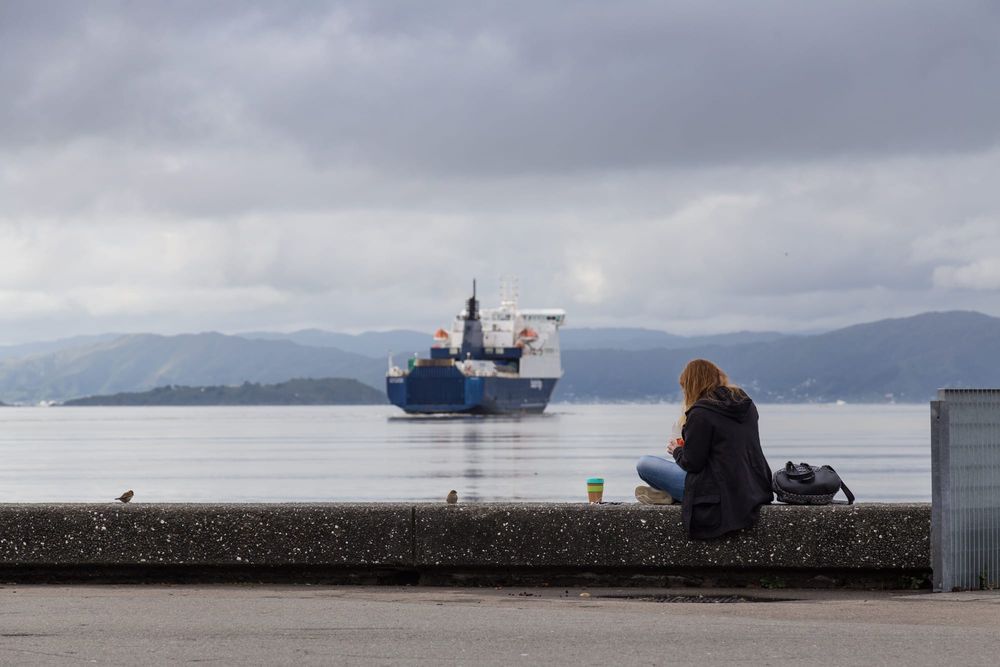 Coffee break by the harbour post image