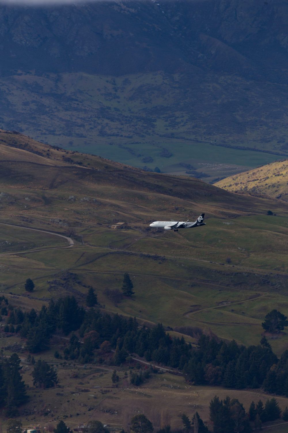 Air NZ over Otago hills post image