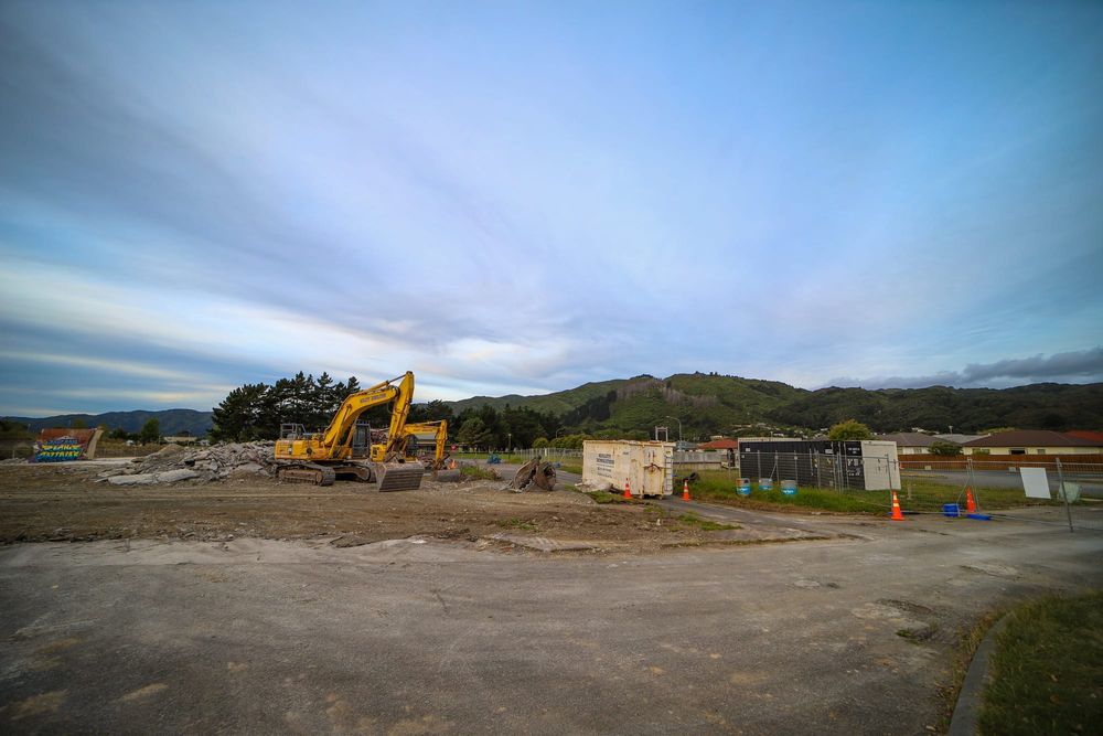 Construction site post image