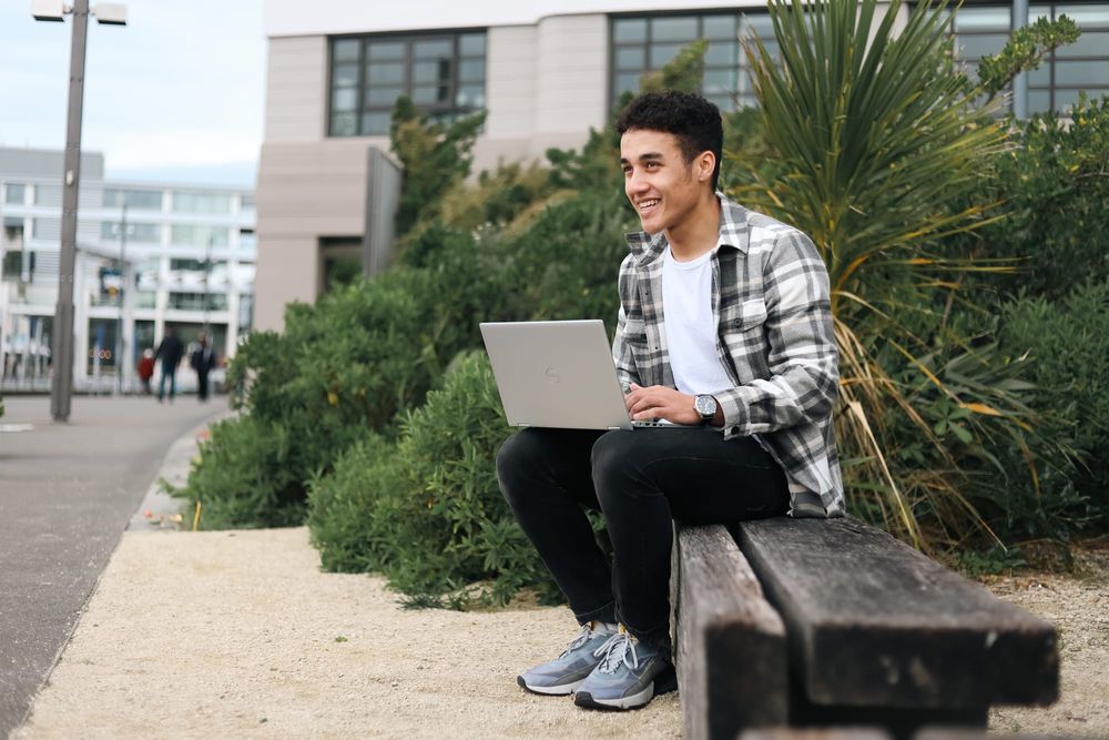 Outdoor office space post image