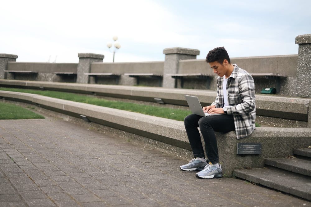 Working outdoors post image