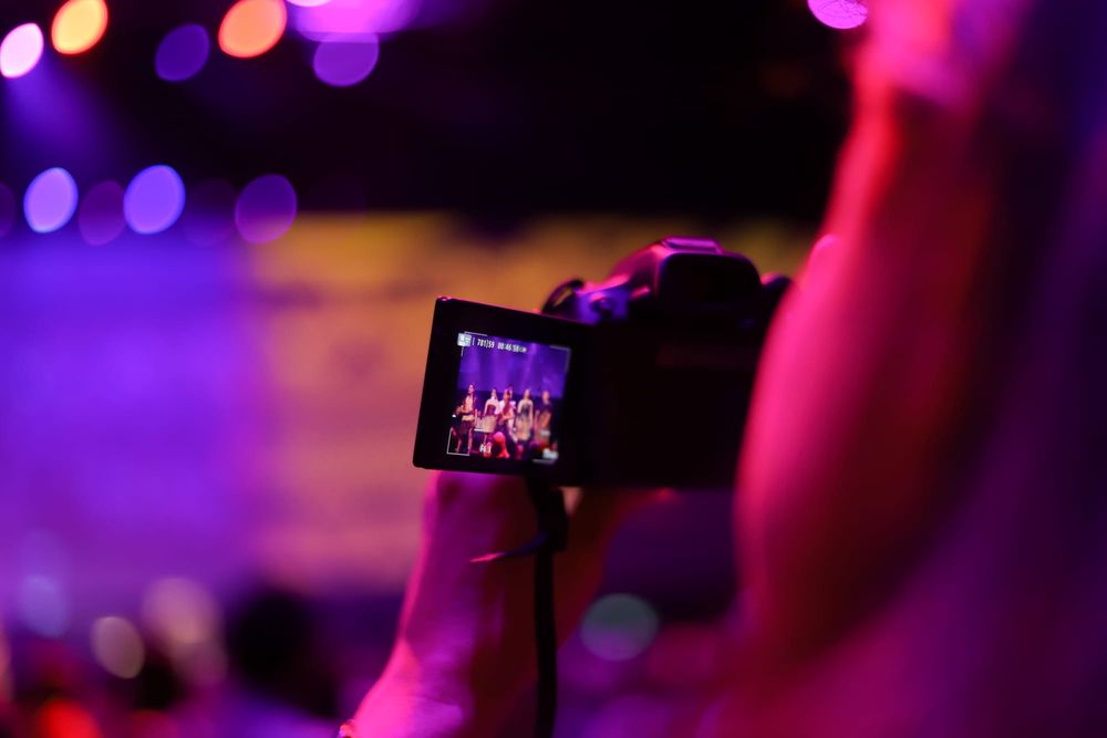 Camera view and stage glow post image