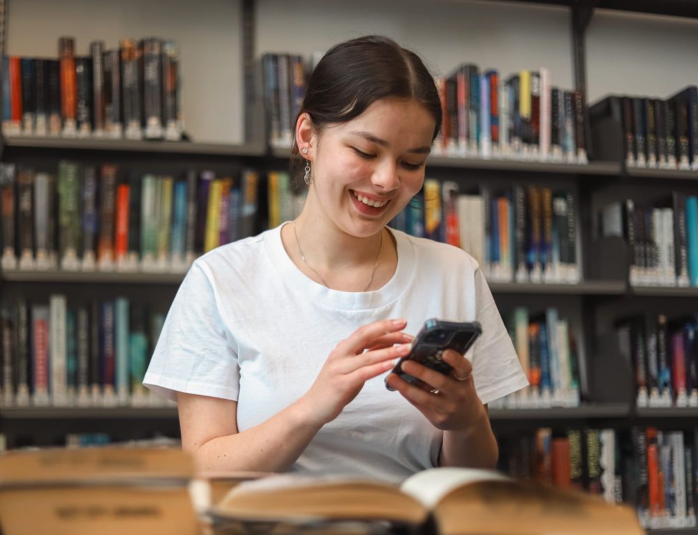 Girl is smiling post image