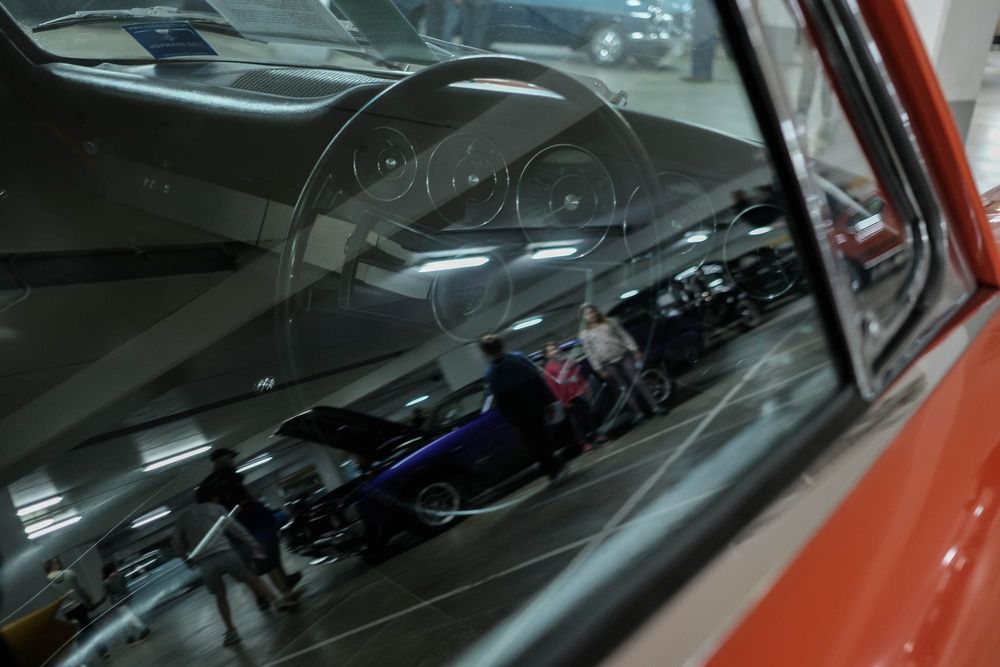 Car window reflection post image