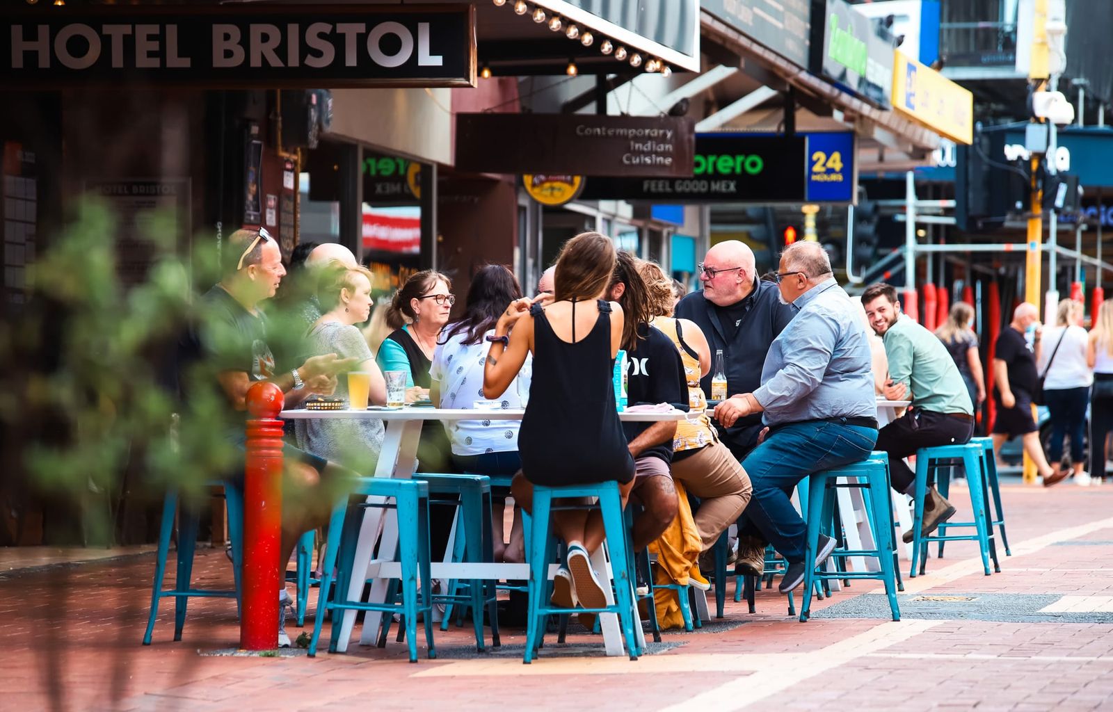 Group dining outdoors in Wellington