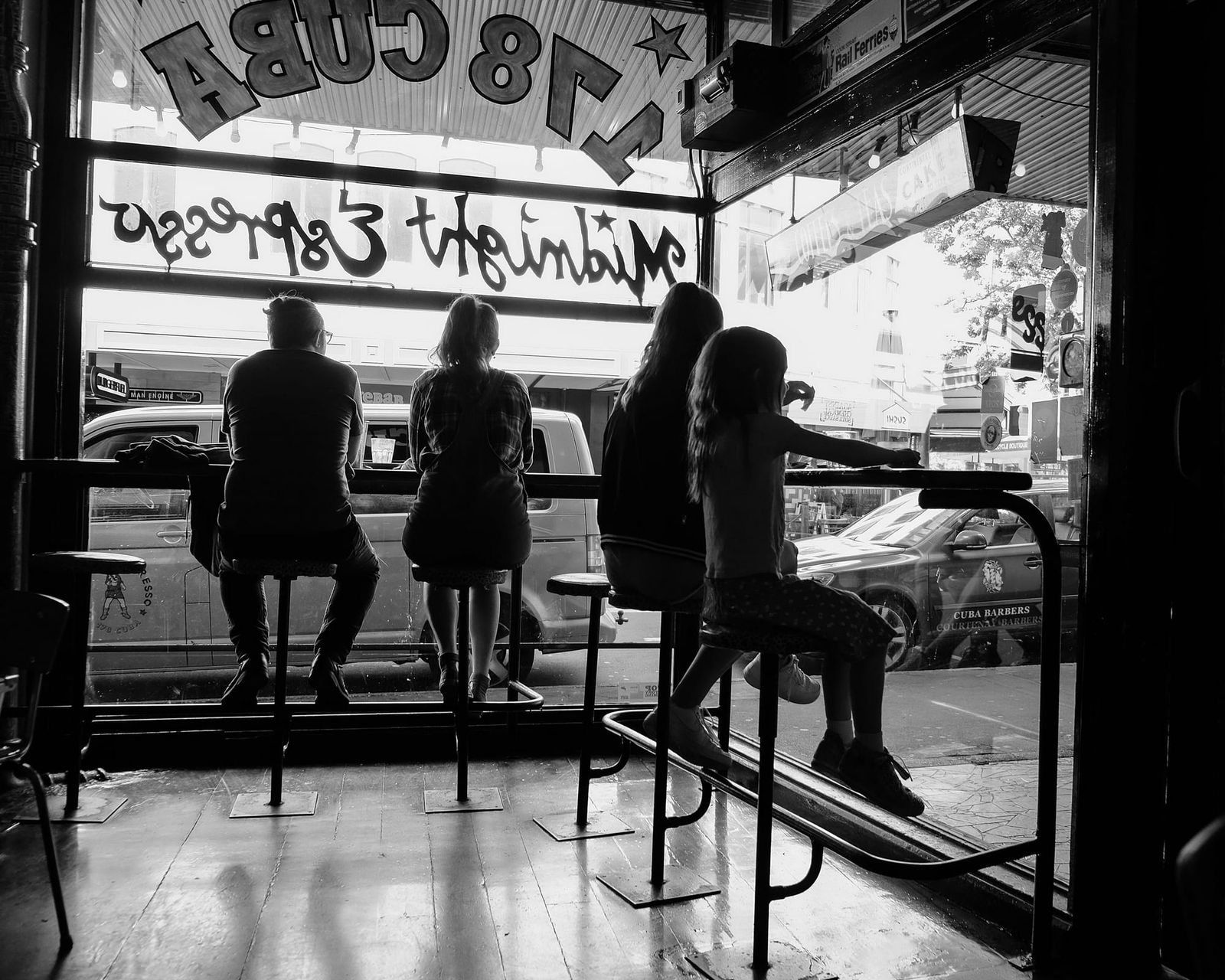 Café interior Midnight Espresso