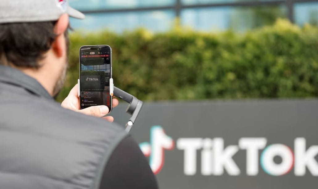 TikTok interzis în SUA: Aplicația s-a închis înainte de intrarea în vigoare a legii. Trump promite o soluție rapidă
