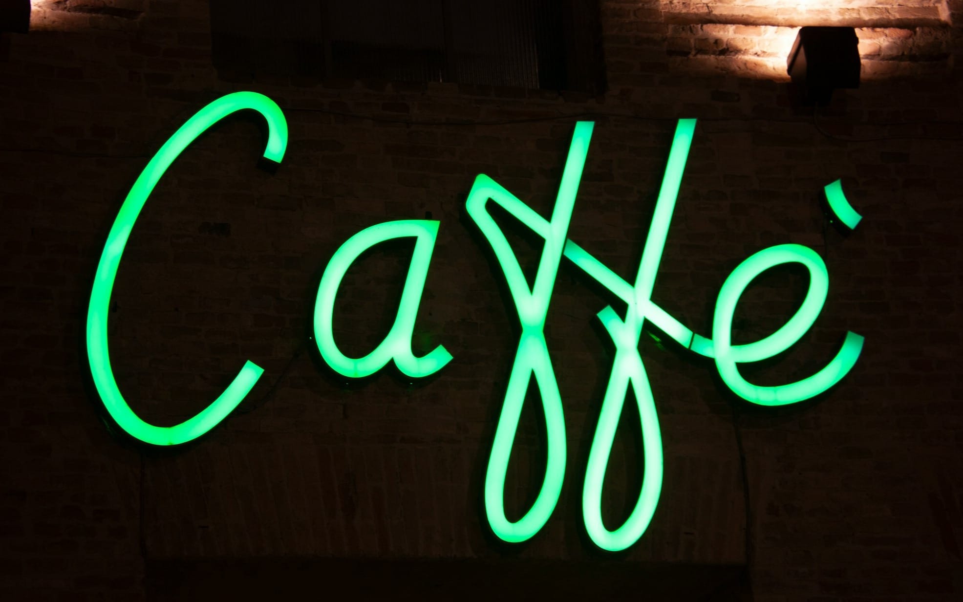 Studiu: Consumul de cafea dimineața reduce riscul de deces și boli cardiovasculare