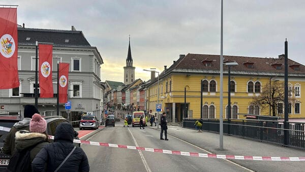 Atac cu cuțitul în Austria: Un adolescent de 14 ani ucis și cinci persoane rănite în Villach
