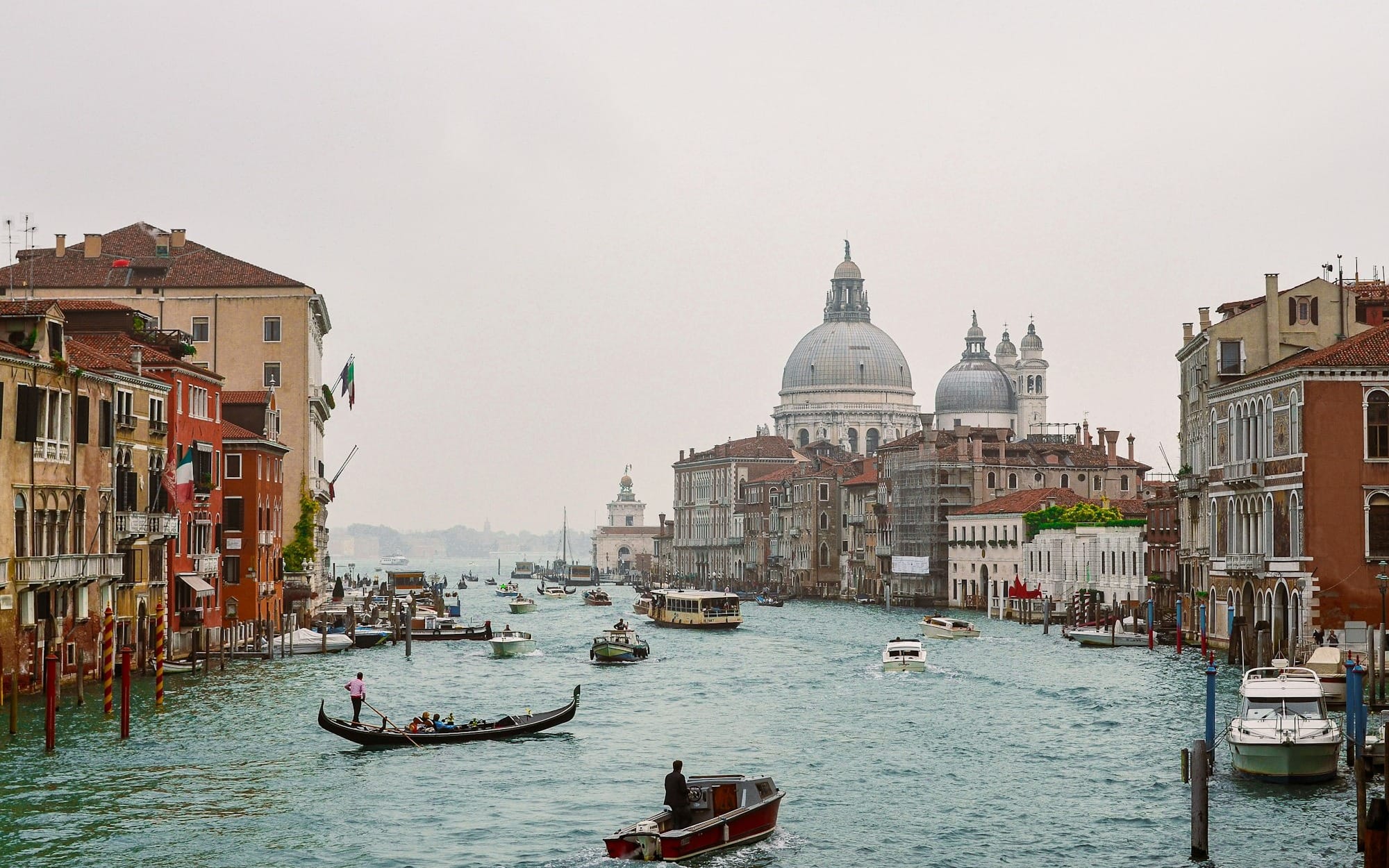 Veneția dublează taxa de acces pentru turiștii de o zi: 10 euro pentru rezervările de ultim moment