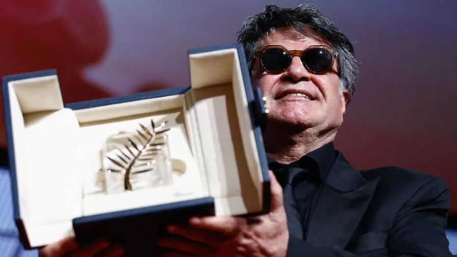 Regizorul iranian Jafar Panahi a câștigat Palme d'Or la Cannes 2025 pentru un film interzis de propriul său guvern