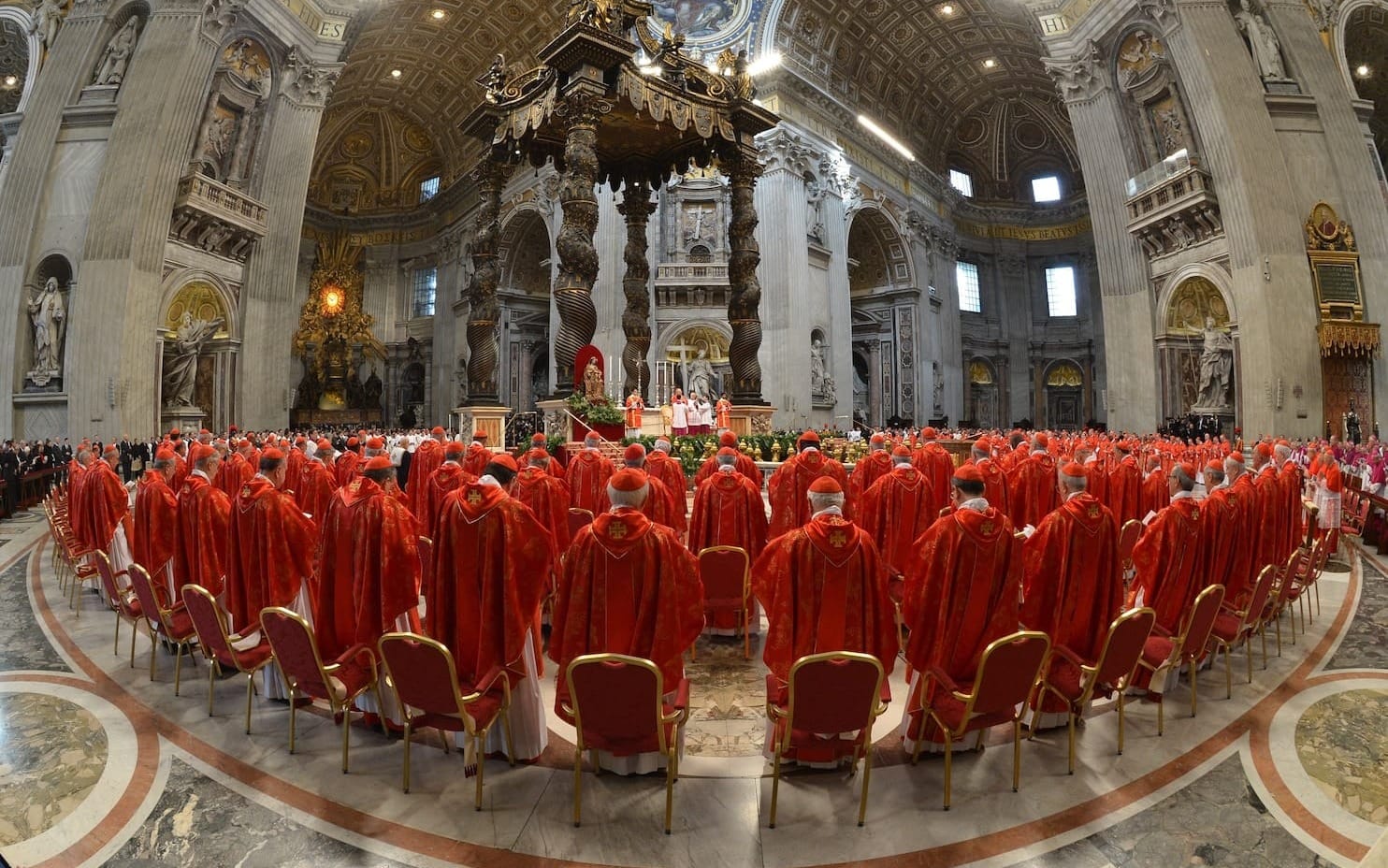 Cardinalii aleg un nou Papă: conclavul din 2025 începe la Vatican, între tradiție și provocări moderne