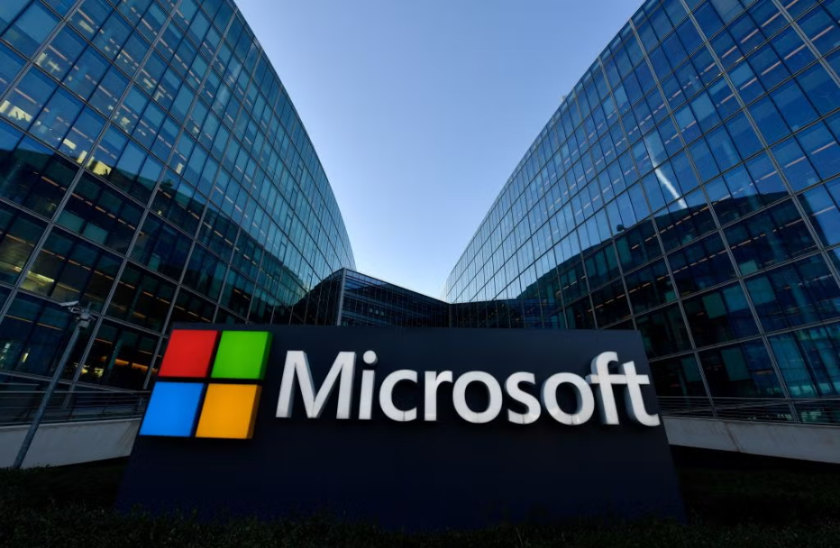 Microsoft anunță reducerea personalului pentru a susține extinderea masivă a AI