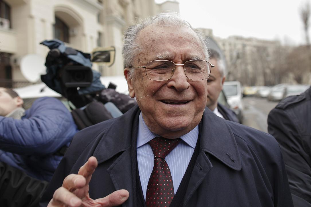 Ion Iliescu, în secția de terapie intensivă: detalii oficiale despre tratamentul și starea fostului președinte