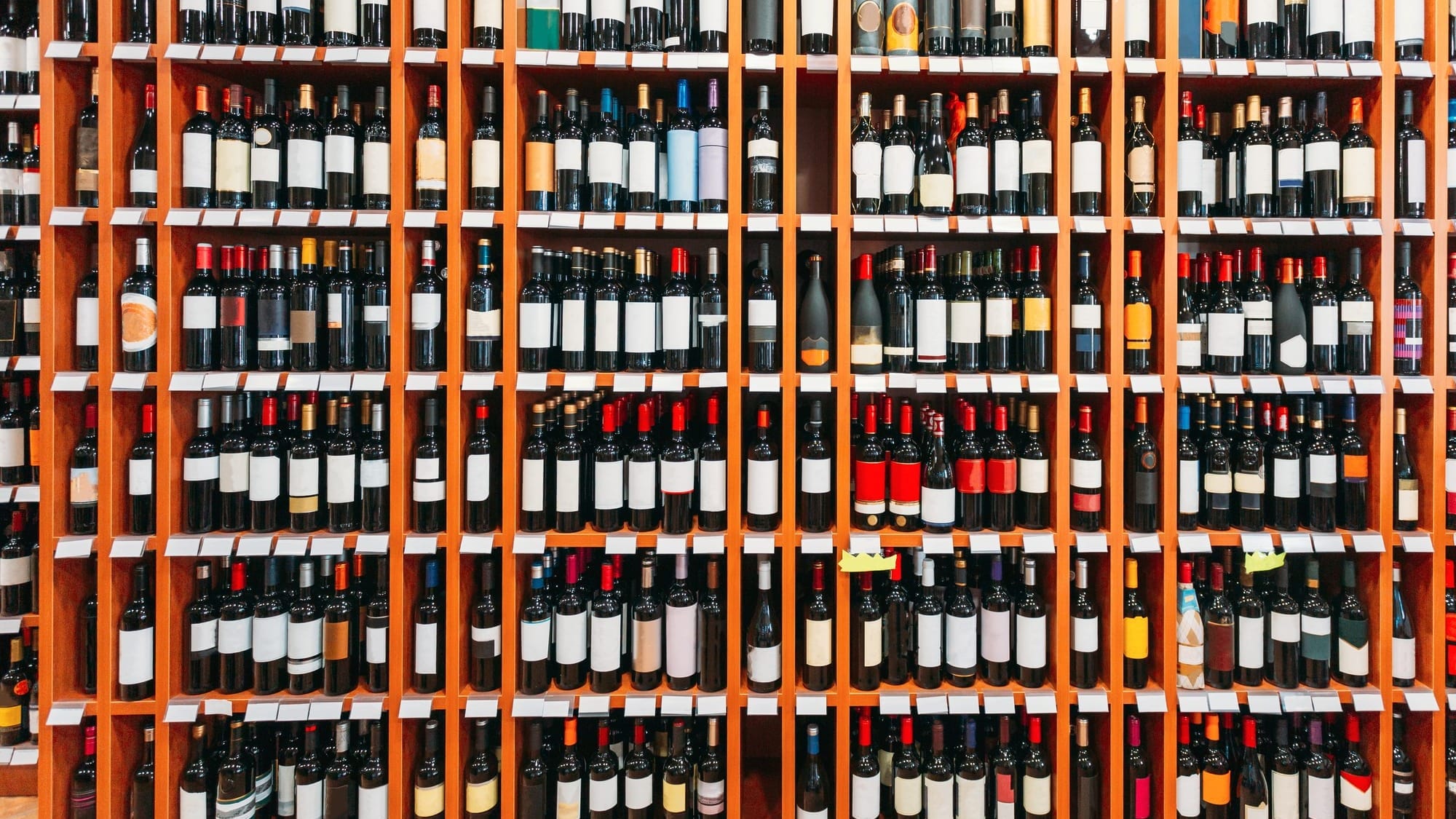 Polonia vrea să interzică vânzările nocturne de alcool: între sănătate publică și interese economice