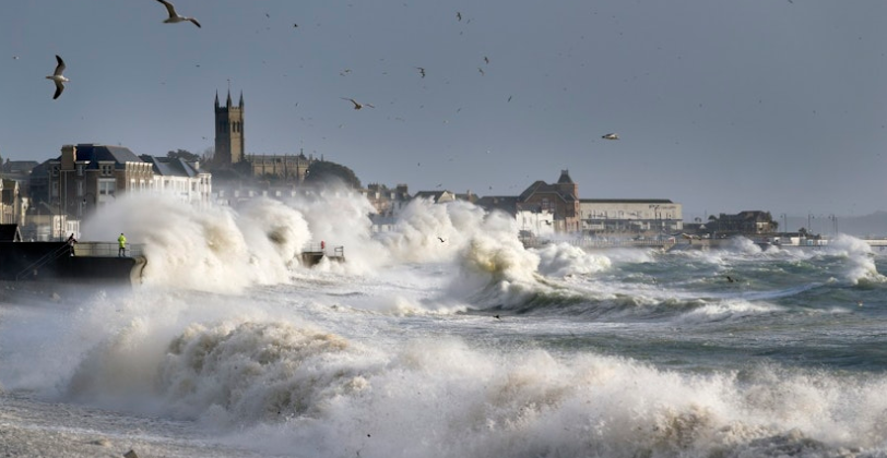 Furtuna Amy: Toate parcurile regale din Londra, închise din cauza vânturilor puternice