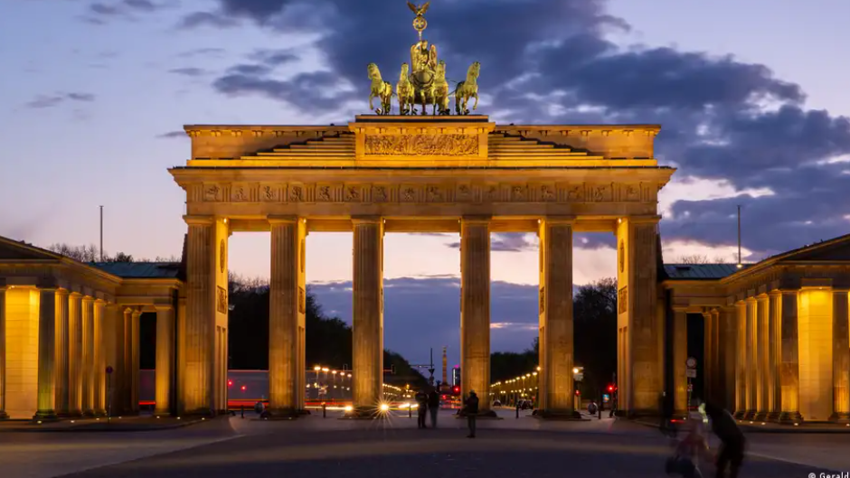 Ziua de 9 noiembrie, simbol al contrastelor: tragedie, speranță și renaștere pentru Germania