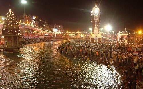 Maha Kumbh Mela: Cel mai mare festival religios al Lumii imagine postare