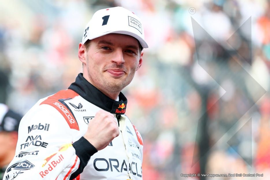 Max Verstappen triumfă în Marele Premiu al Japoniei: o victorie emblematică la Suzuka imagine postare