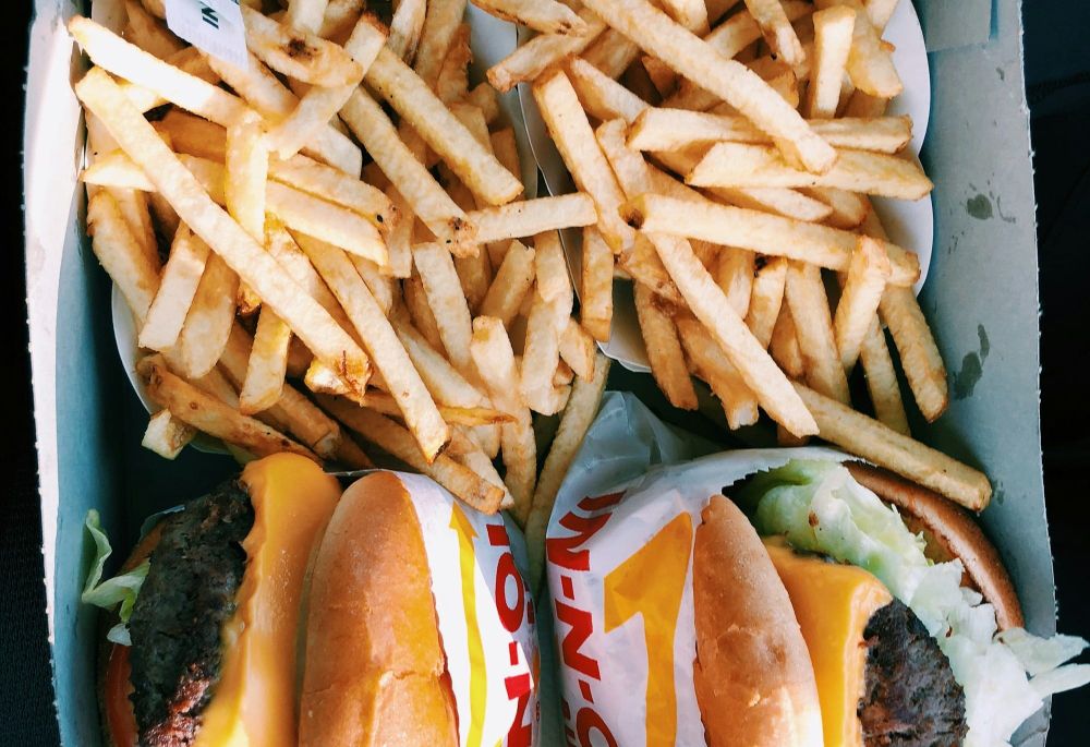 Mexicul interzice vânzarea de junk food în școli: o măsură radicală pentru combaterea obezității infantile imagine postare