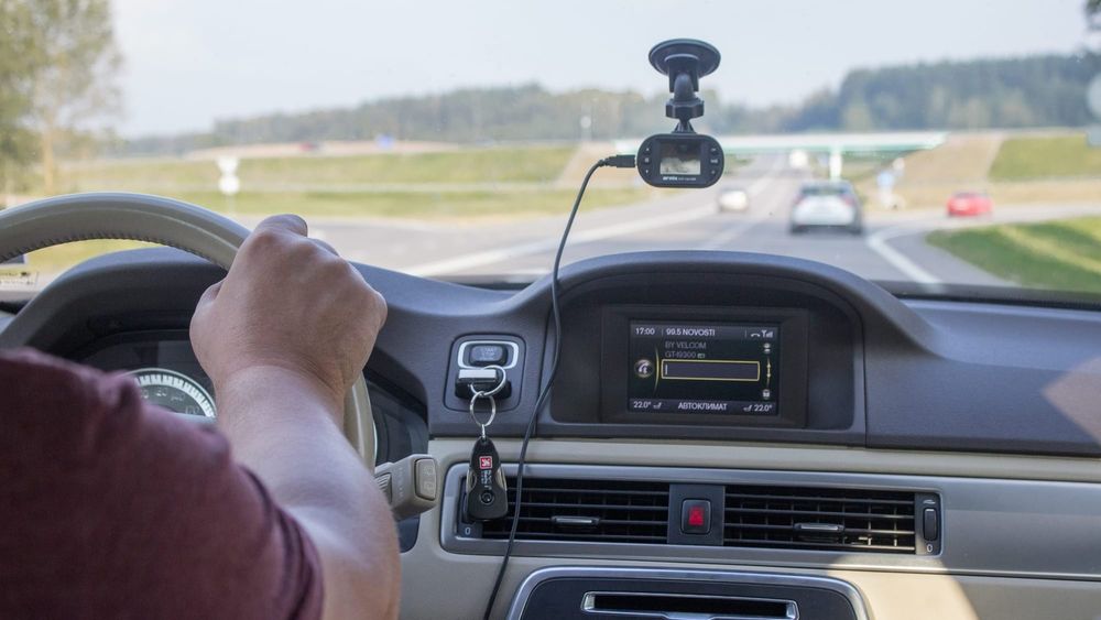 Camerele de bord, interzise în unele țări europene: Ce trebuie să știe șoferii care călătoresc în Europa imagine postare