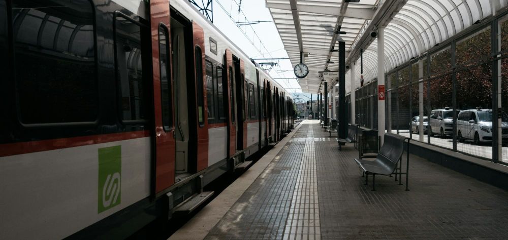 Explozie la o gară din Cernăuți, aproape de România, în urma unui atac cu drone imagine postare