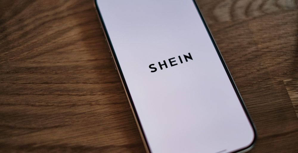 Shein, sub lupa UE: Practici ilegale, sancțiuni iminente! imagine postare