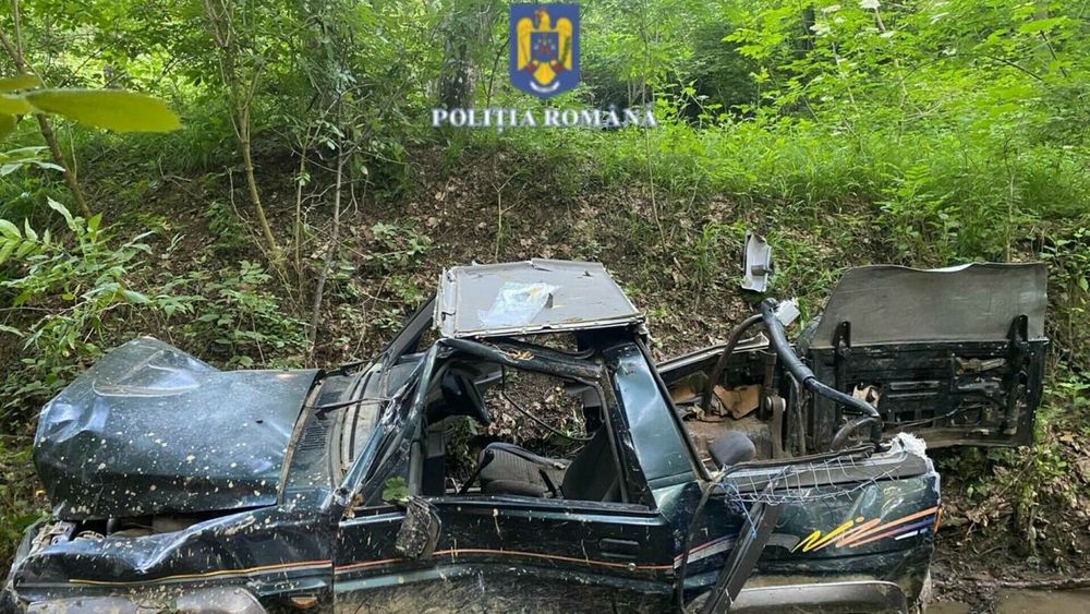 Tragedie pe Transfăgărășan: Tată mort, fiu grav rănit după ce mașina a căzut într-o râpă imagine postare
