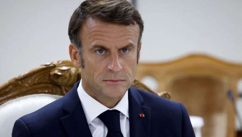Macron ia atitudine: accesul la rețelele sociale ar putea fi blocat pentru copiii sub 15 ani imagine postare