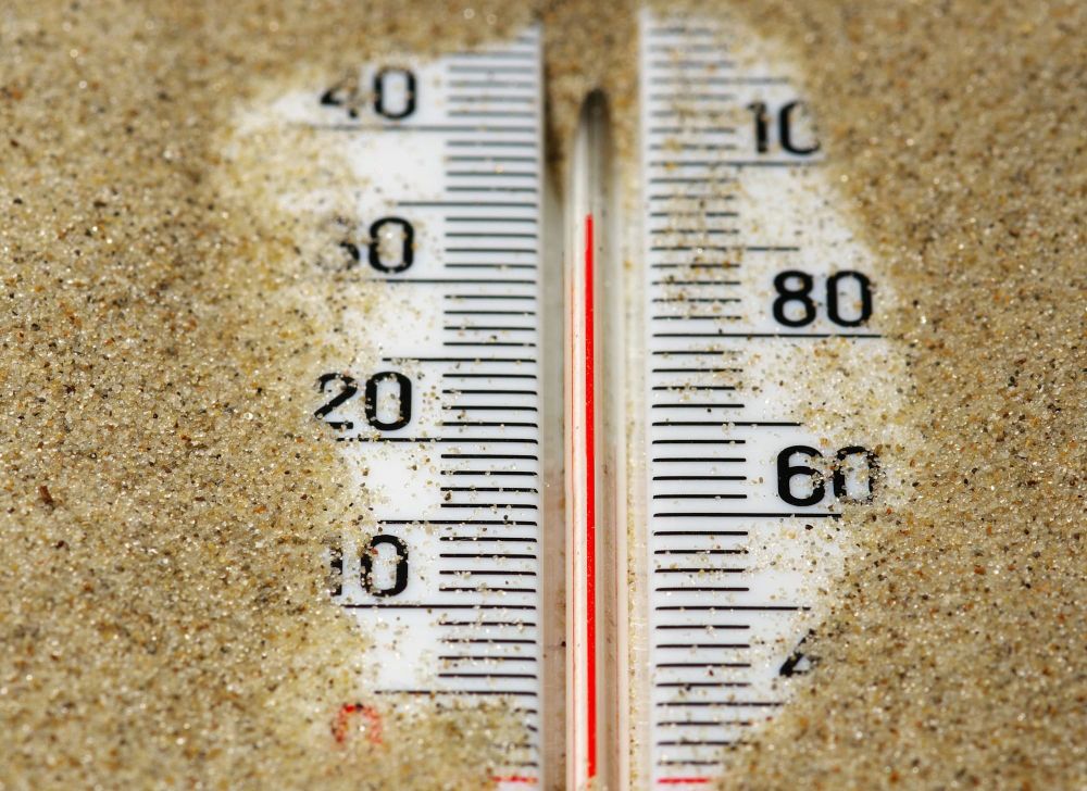 Vin zile de foc: 10 județe și Bucureștiul, sub cod portocaliu de caniculă imagine postare