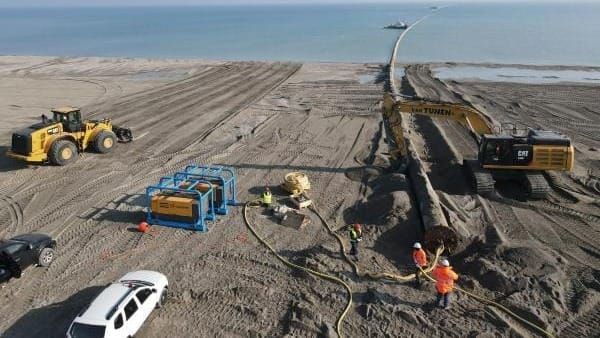 Litoralul românesc, sub asediul mării: ce spun studiile recente despre eroziunea litoralului Mării Negre imagine postare