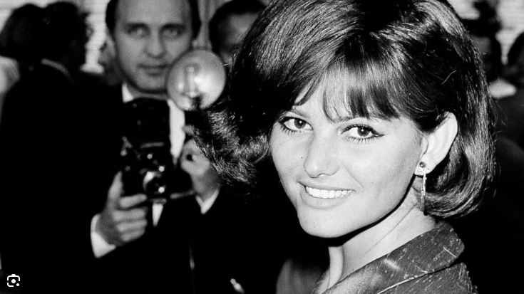 Claudia Cardinale, frumusețea eternă a filmului italian, s-a stins la 87 de ani imagine postare