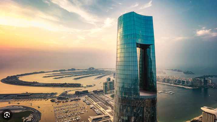 Dubai îşi pune coroana la 377 de metri: Ciel Dubai Marina, hotelul care întrece limitele luxului imagine postare