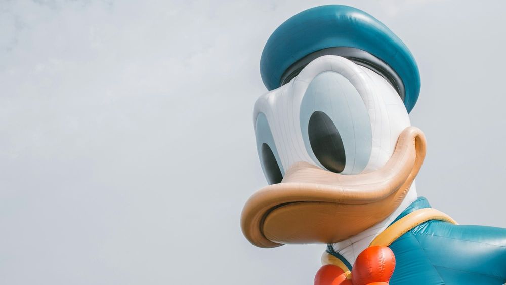 Disney stârnește reacții negative după anunțul că platforma va permite conținut generat de inteligență artificială imagine postare