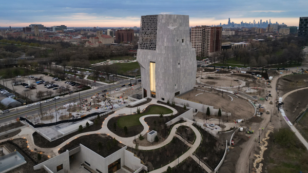 Obelisc, mausoleu sau far al speranței? Centrul Prezidențial Obama din Chicago – 850 de milioane de dolari și o mulțime de întrebări fără răspuns imagine postare