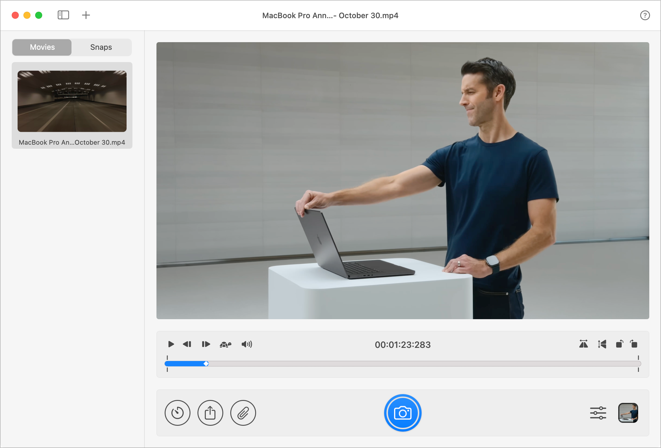 Snapping a precise frame with SnapMotion app.