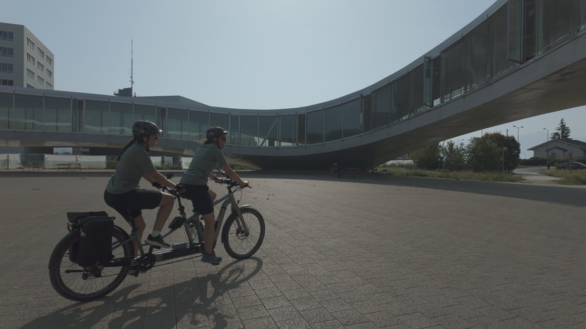 Tandem