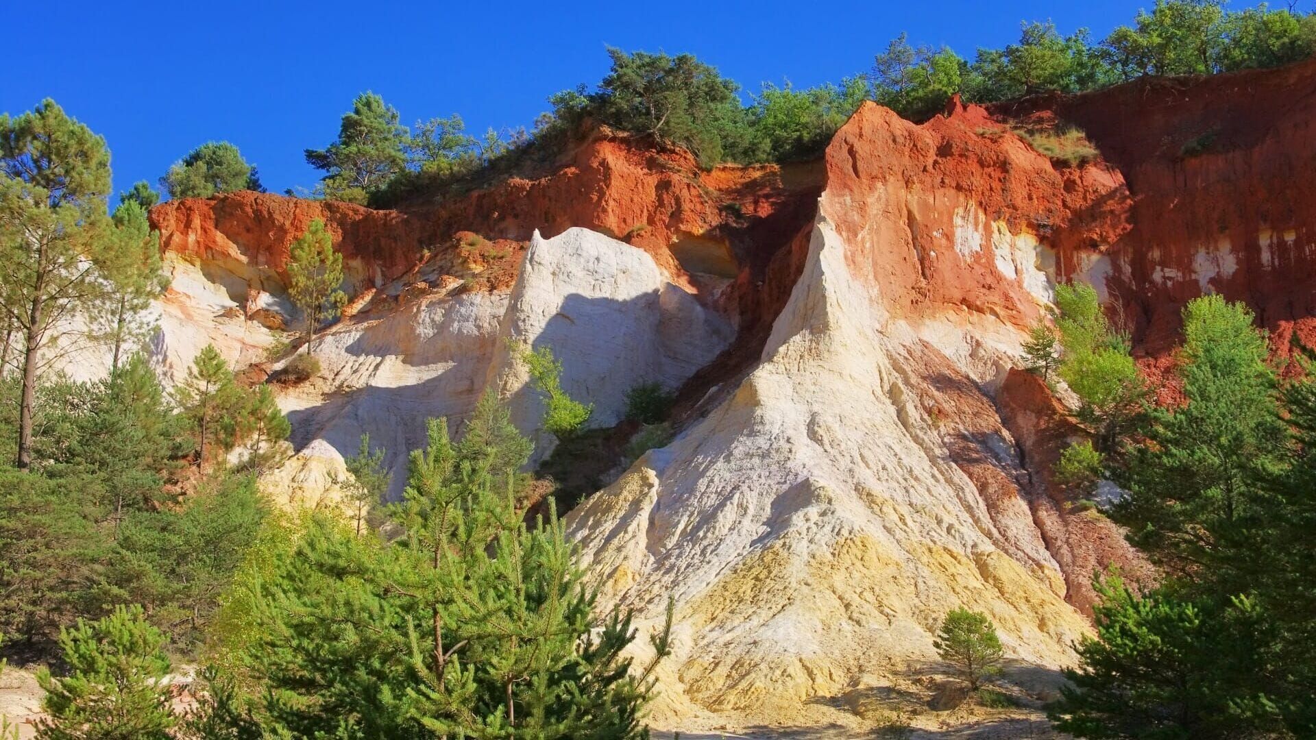 Le Colorado provençal : le monde des ocres