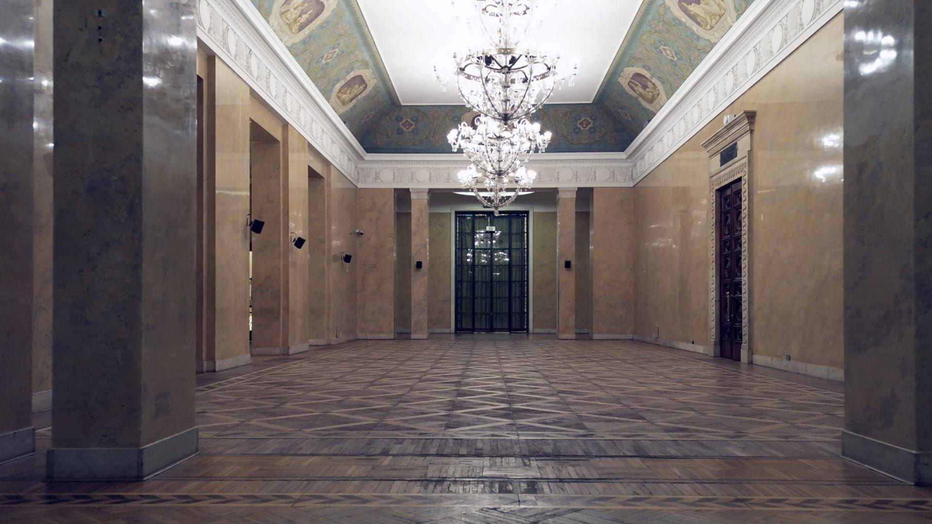 Bienvenue à Varsovie ! Le palais de la culture, un monument mal-aimé