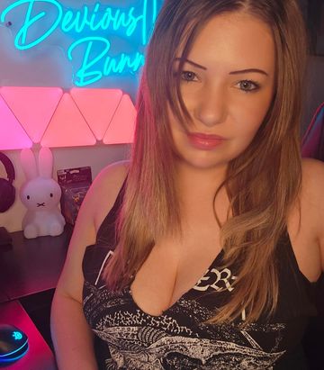 Devious Dayna 