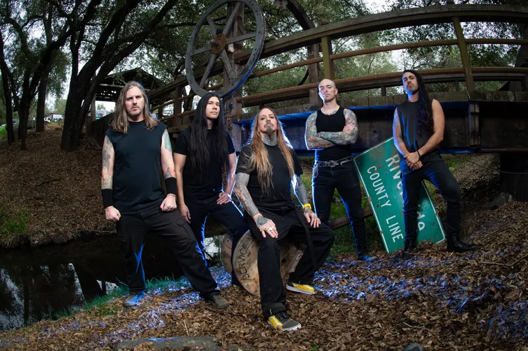 DEVILDRIVER Return With 11th Album "Strike and Kill" Out 7/10 + Lead Single "Dig Your Own Grave" Out Now — PRE-ORDER + WATCH