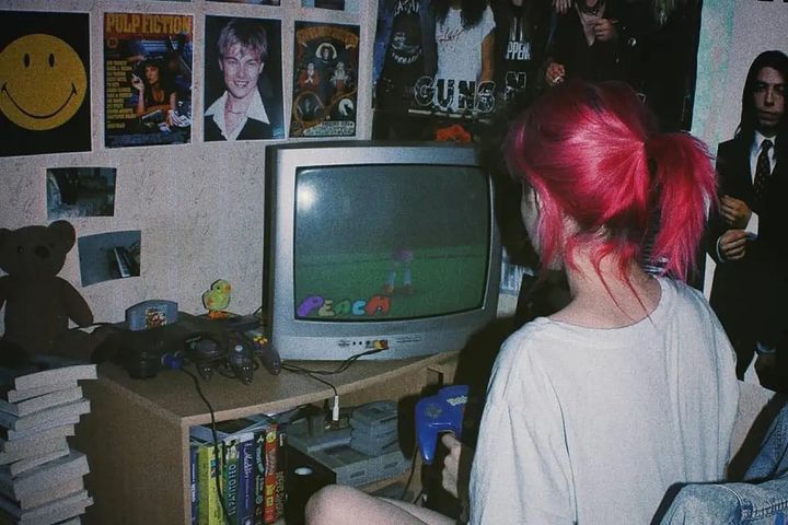 Ecstatic Ephemera: Nitpicking 90s