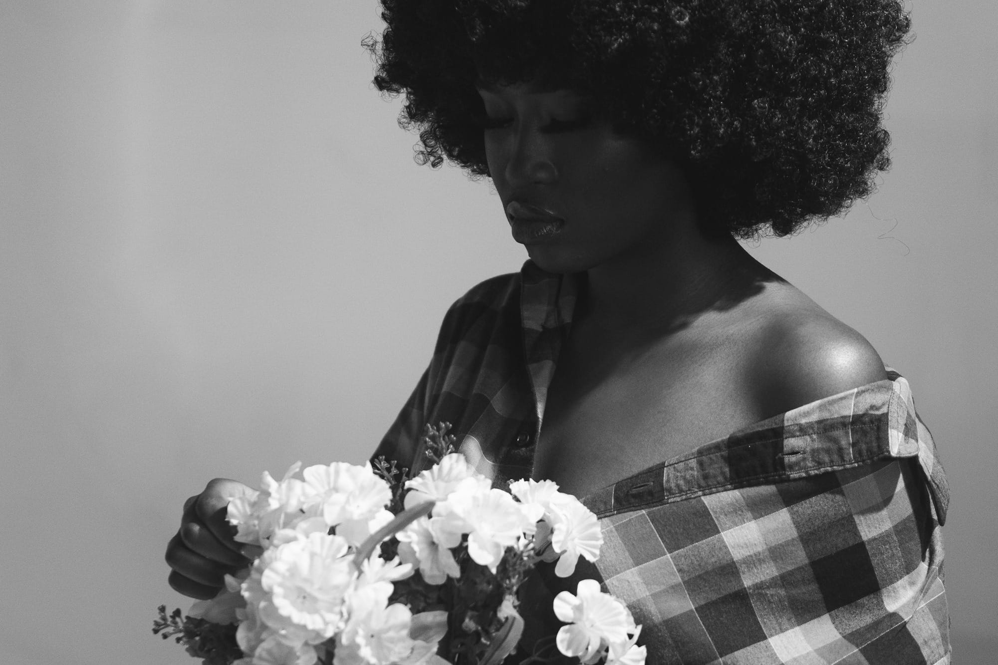 woman looking sad and confused representing non-physical abuse and coercive control victim or survivor