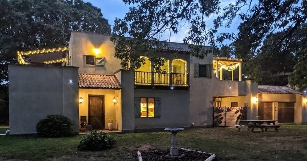 Prominence Homestead of the Ozarks