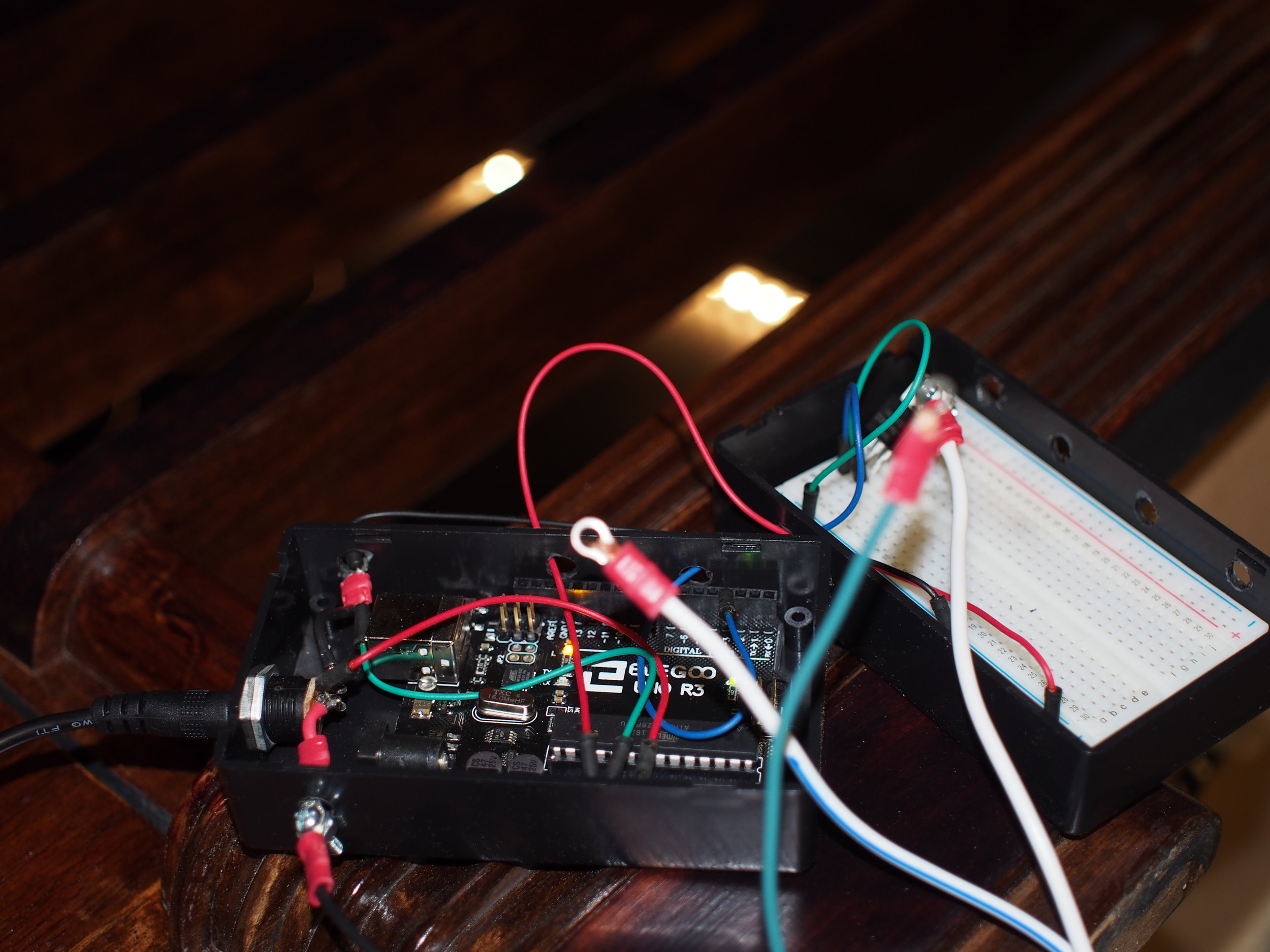 A test of the circuit with only one power LED connected