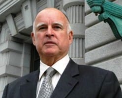 Jerry Brown rebounds in governor's race
